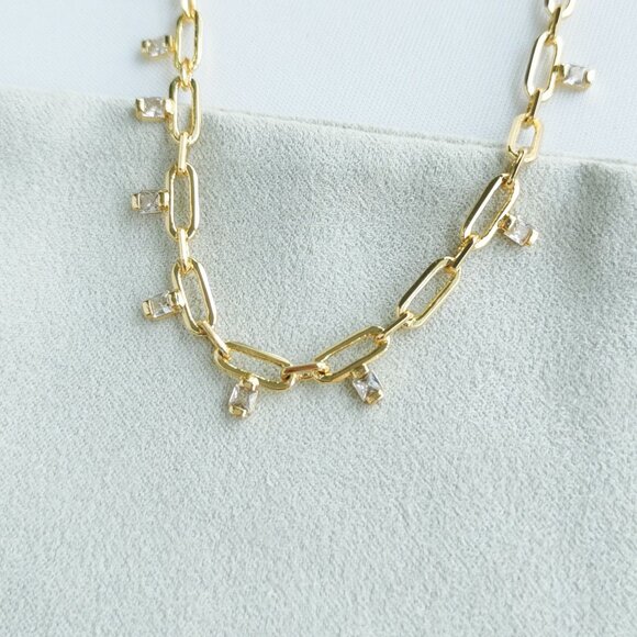 Kendra Scott Lindy Gold White CZ Crystal Chain Necklace - Picture 2 of 4